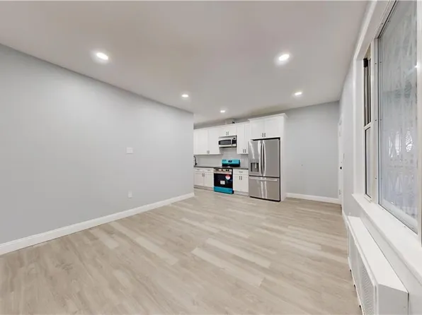 705 E 93rd St, Brooklyn, NY 11236
