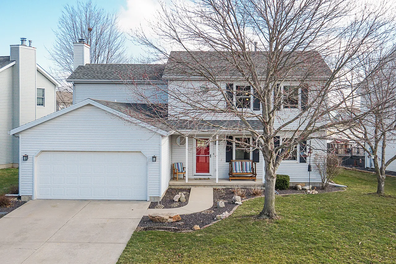 1008 Old Farm Rd photo 1