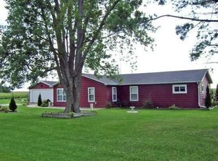 236 Moshier Hill Rd, Galesburg, IL 61401