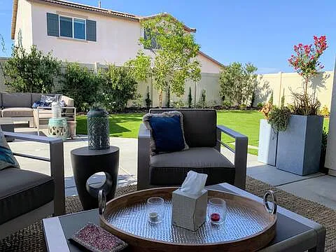 Blue Feather Cir — Photo 10