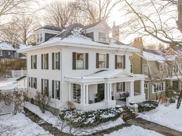 2517 Observatory Ave, Cincinnati, OH 45208