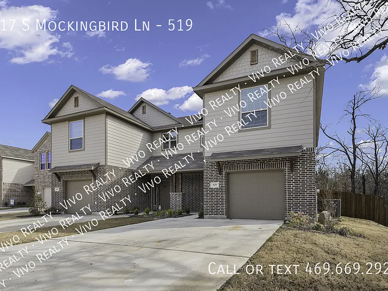 517 S Mockingbird Ln #519 — Photo 2