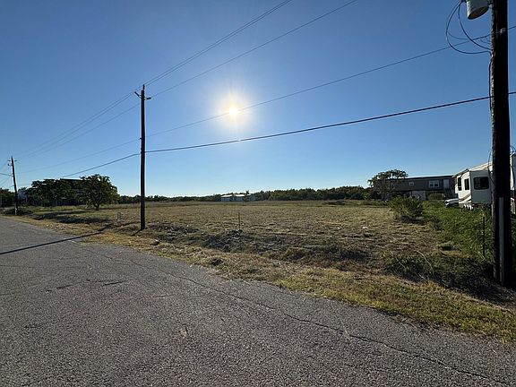 3rd image of 1210 23rd St