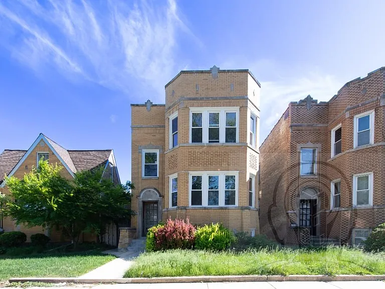 5057 W Newport Ave #2 — Photo 1