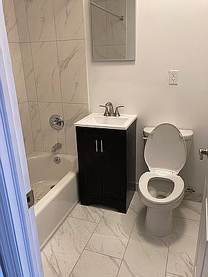 5th image of 318 E 104th St #2A