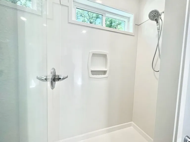 213 Allen St — Photo 10