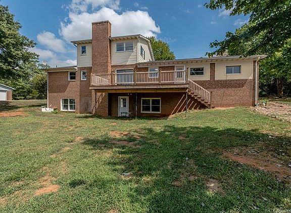 4th image of 180 Regal Cir #8