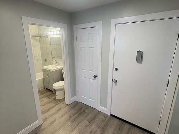 5th image of 515-519 S Milwaukee Ave #11248267