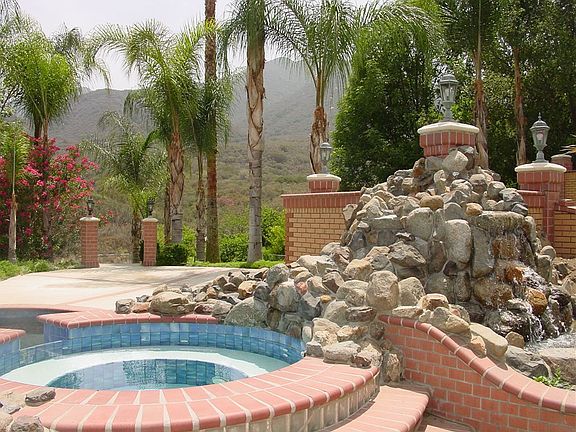 Pool, Spa, Waterfalls