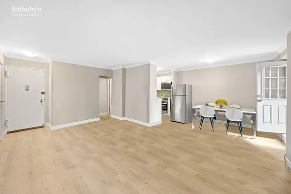 Sold by Sotheby's International Realty | media 9