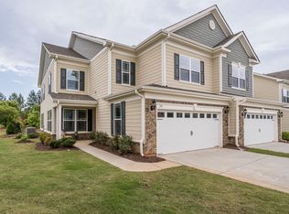 135 Willow View Ln, Apex, NC 27539