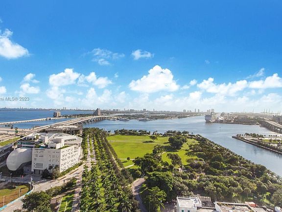 4th image of 1000 Biscayne Blvd #1