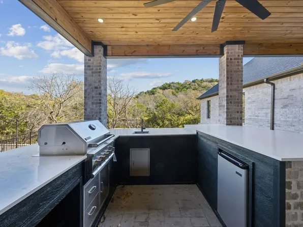 2415 Valley View Dr, Cedar Hill, TX 75104