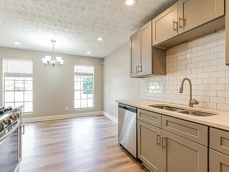 2959 Sugarcreek Ln SE — Photo 8
