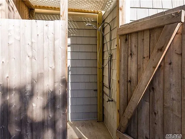 139 Hewlett Ave #1 — Photo 16