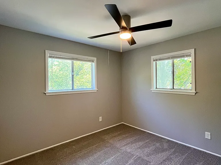 4415 Oakwood Blvd — Photo 18