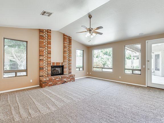 4th image of 21702 N 70th Dr