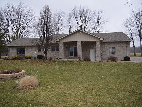 3rd image of 3509 Gordon Dr