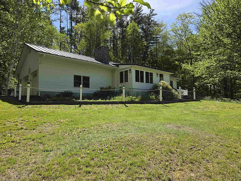 17 Kolbe Ln — Photo 2
