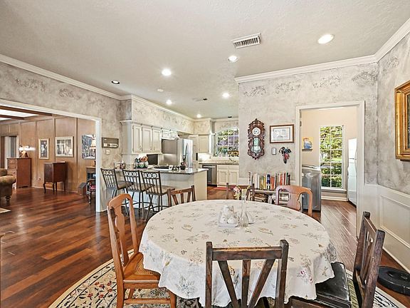 3rd image of 16030 Rudgewick Ln