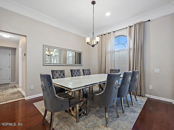 5th image of 10642 Roundwood Glen Ct
