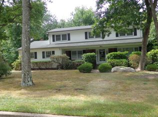 3 Vermeer Ct, Airmont, NY 10901