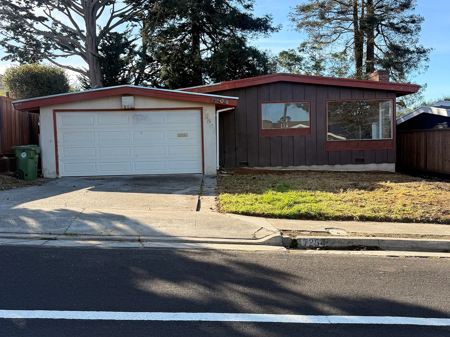 3 bed, 1313 sqft, $3,895 — Photo 1