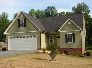 1726 Ashbrook View Ln, Asheboro, NC 27205