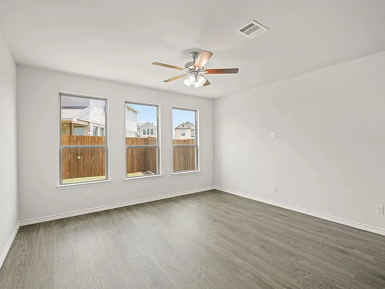 402 Saddle Ct #402 — Photo 12
