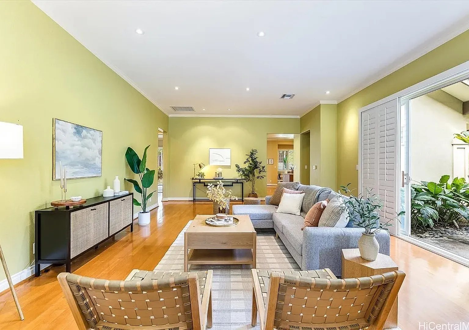 Luxury Living at Koko Villas, Hawaii Kai Spacious, Unfurnished 3 Bed, 2.5 Bath Single-Level Home — Photo 4