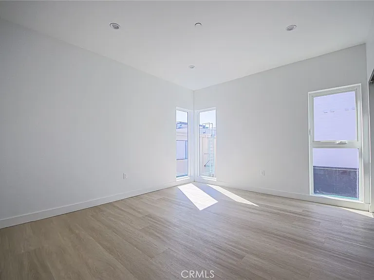 5265 Cartwright Ave #5263-1/2 — Photo 26