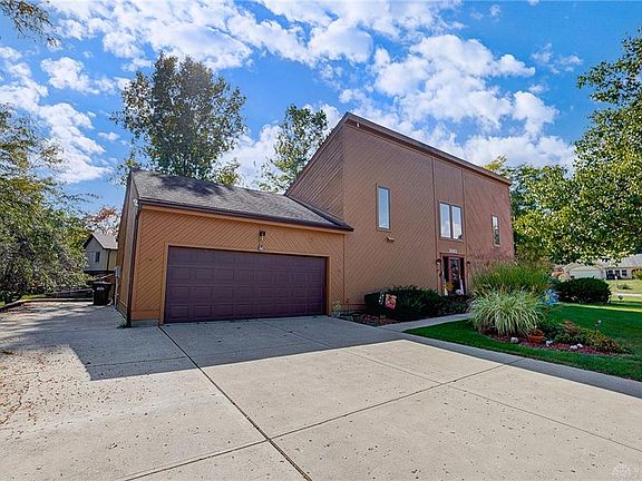 2nd image of 3183 Ibis Pl