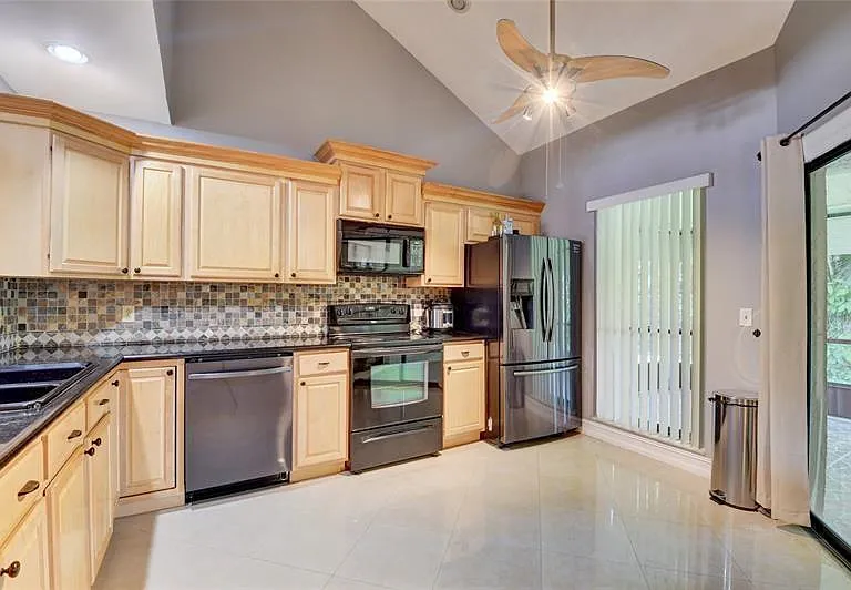 9316 Ketay Cir — Photo 21