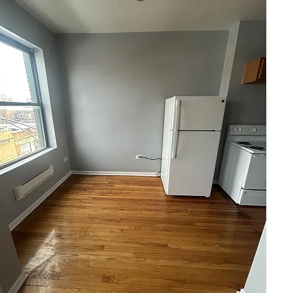 2207 E 75th St #2A — Photo 4