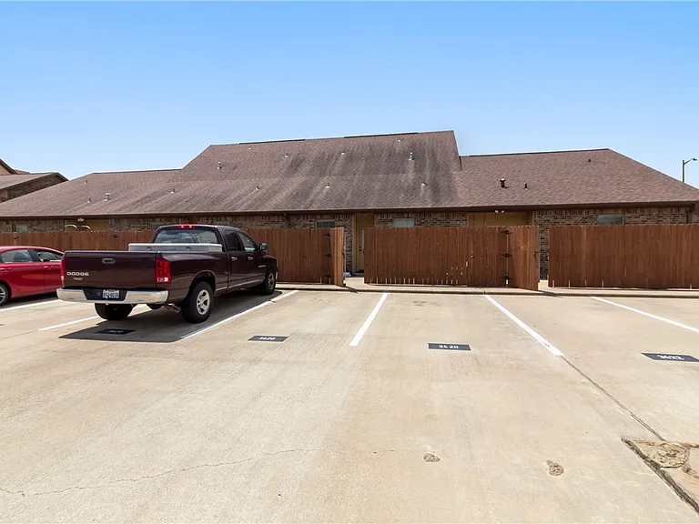 3420 General Pkwy — Photo 15