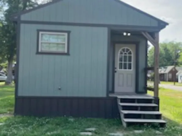 808 McNeal St, Malvern, AR 72104