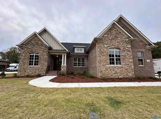 10 Blue Meadow Way, Gurley, AL 35748