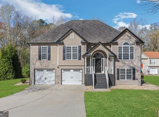 52 Four Oaks Dr, Powder Springs, GA 30127