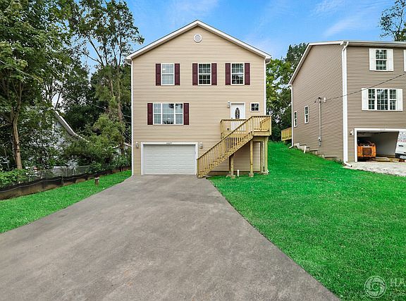 2nd image of 26697 W Wooster Lake Dr