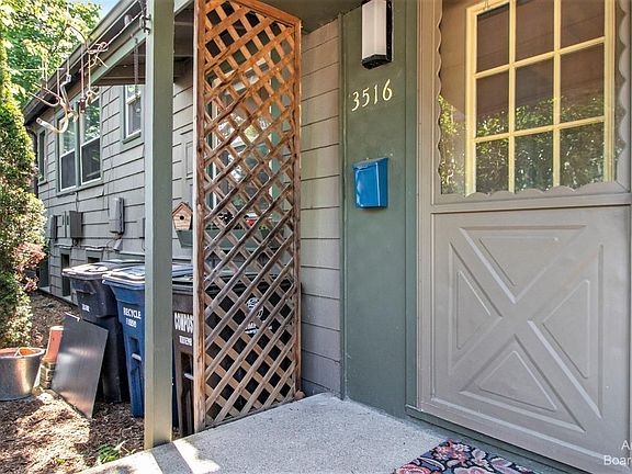 3rd image of 3516 Carolyn St