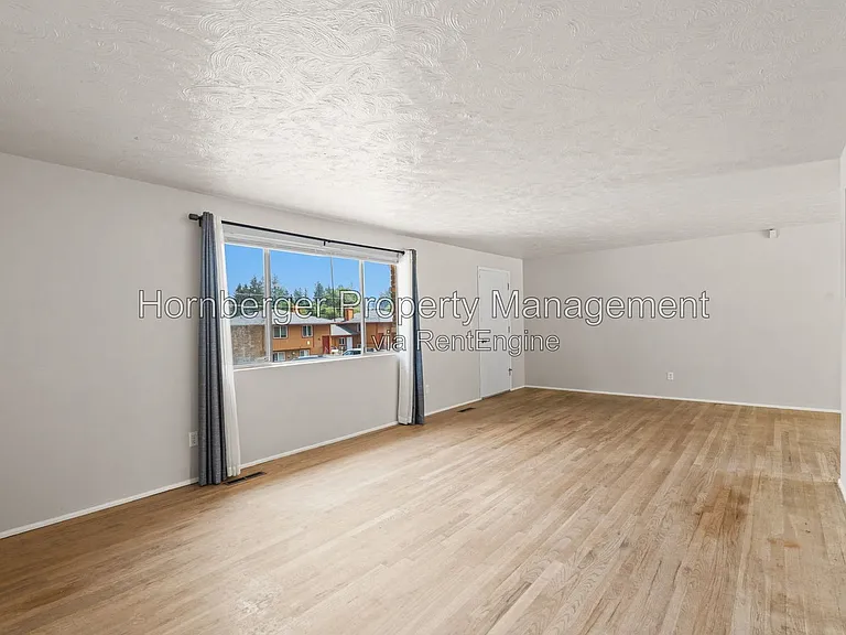 9717 N Stevens St — Photo 4