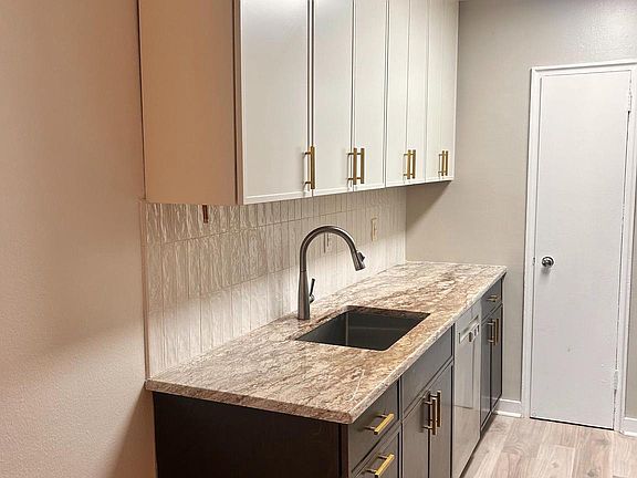 4th image of 2601 Pennsylvania Ave APT 1041