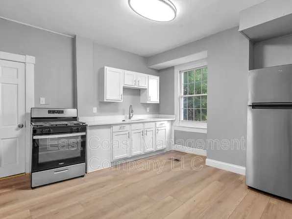 708 E 30th St, Baltimore, MD 21218