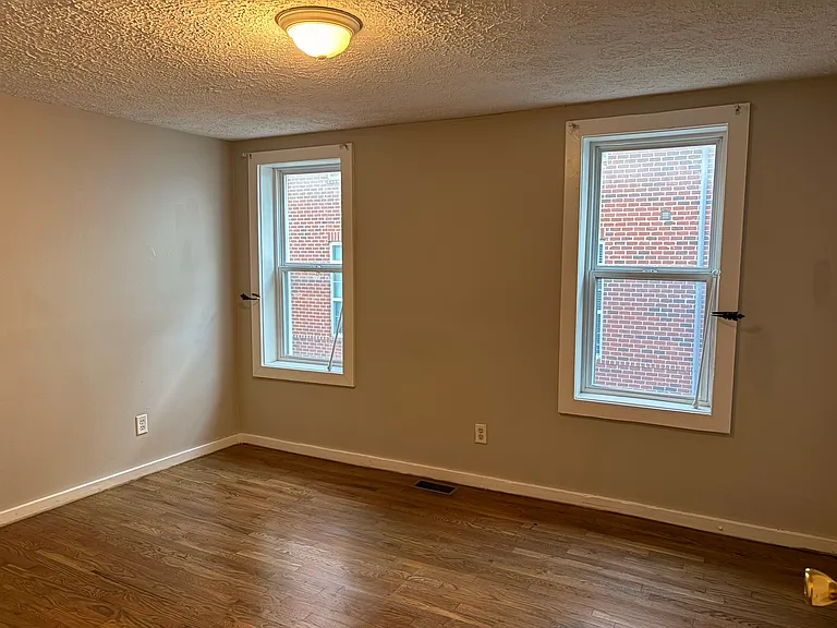90 E 8th Ave #2 — Photo 8