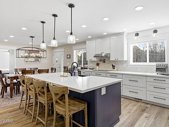 5th image of 936 Rim Rock Cir