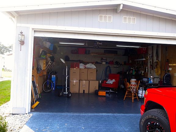 2nd image of 34301 Countryside Dr