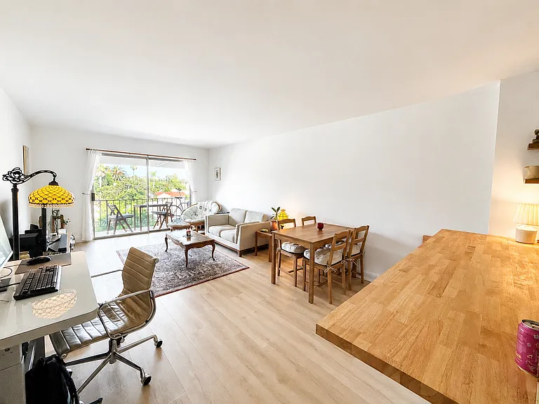 532 N Rossmore Ave #409 — Photo 1