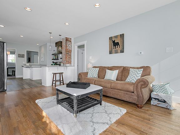 5th image of 5123 N 39th St