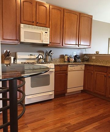 3rd image of 233 Rosehall Dr