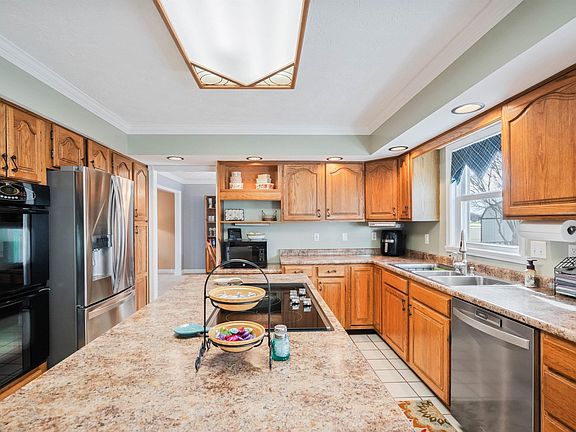 5th image of 4117 Toni Dr